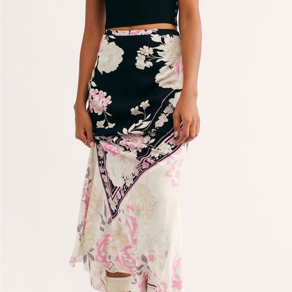 Free people after hours skirt - Picture 3 of 9